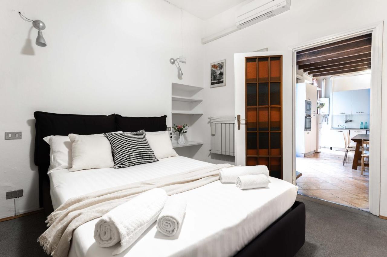 Joivy Fabulous Flat In Central Milán Exterior foto